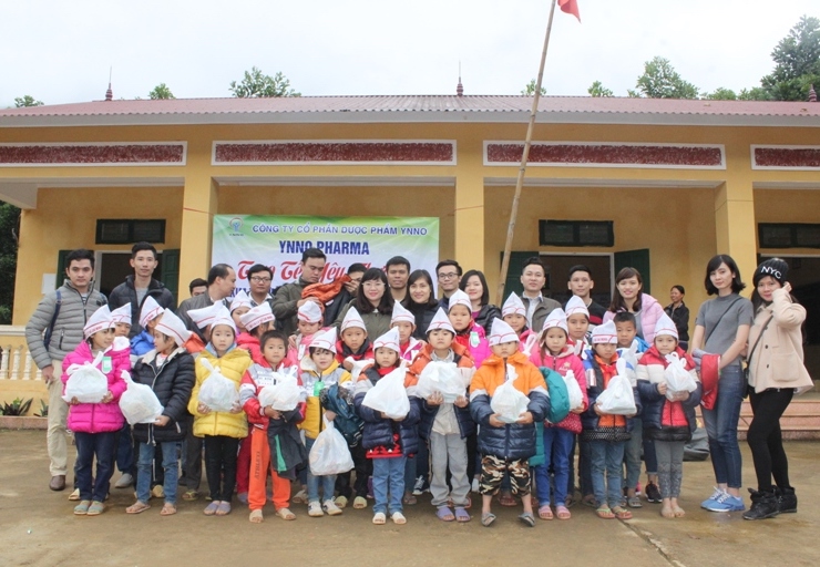 Trao Tết yêu thương 2017